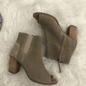 Toms booties